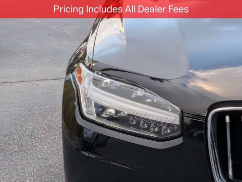 Used 2020 Volvo XC90 T6 Momentum AWD/4WD image 10