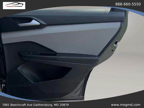 Used 2022 Volkswagen Taos SE FWD image 30