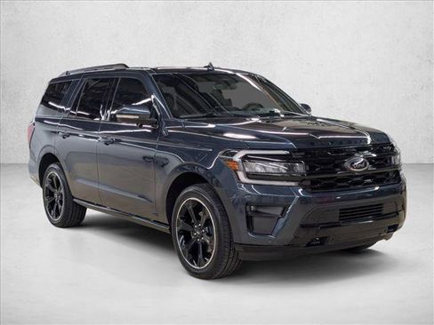 Certified 2024 Ford Expedition Limited image 3