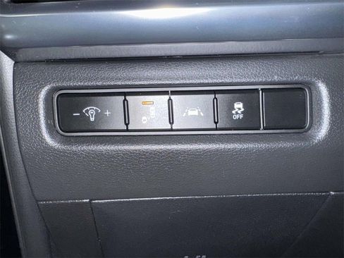 Used 2022 Kia Telluride LX image 19