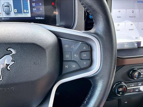 Certified 2023 Ford Bronco Outer Banks w/ Sasquatch Package AWD/4WD image 18