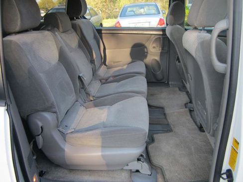 Used 2008 Toyota Sienna CE image 15