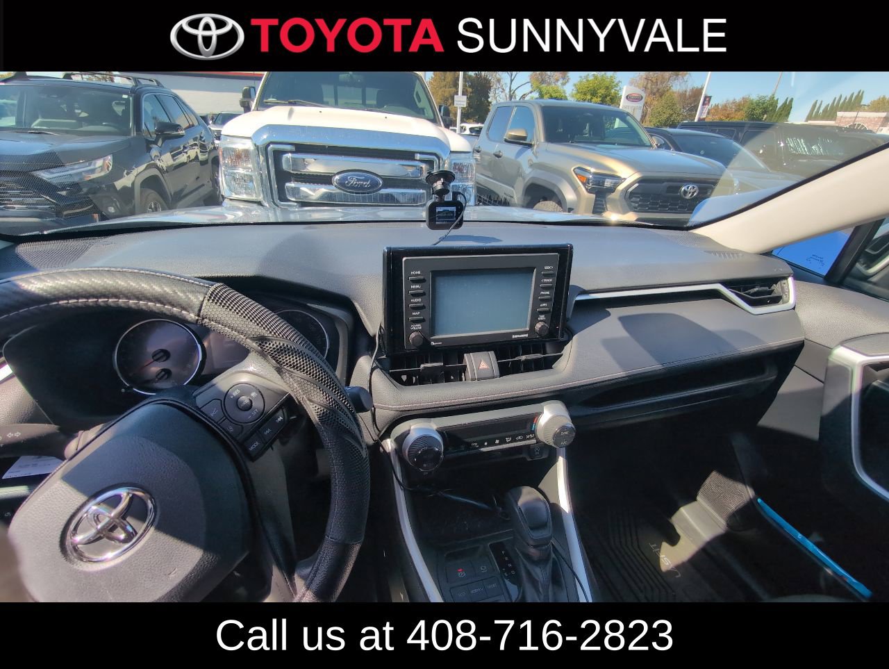 Used 2021 Toyota RAV4 XLE FWD image 4