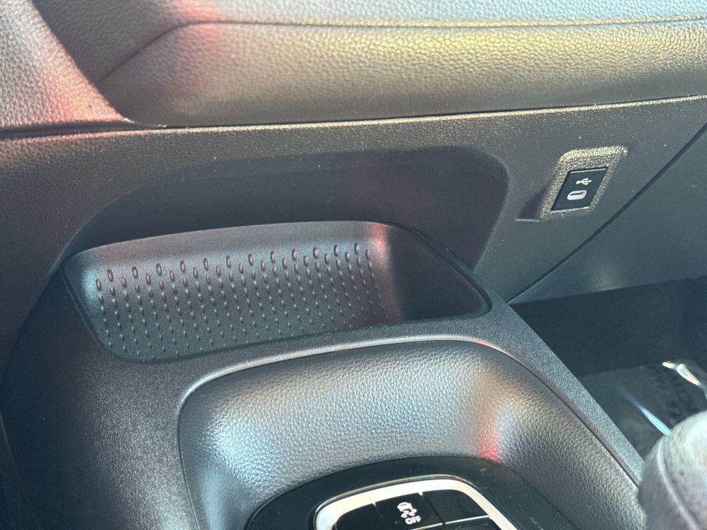 Used 2024 Toyota Corolla LE FWD image 25