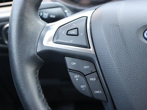 Used 2024 Ford Edge SEL AWD/4WD image 28