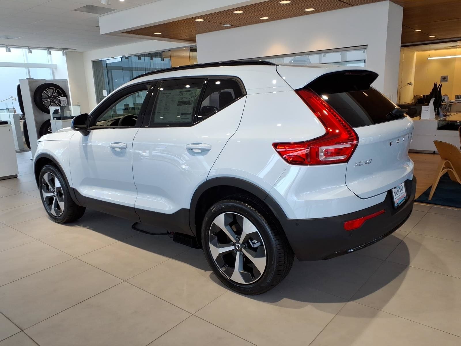 New 2026 Volvo XC40 B5 Plus w/ Protection Package Premier AWD/4WD image 5