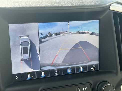 Used 2019 GMC Terrain Denali w/ Advanced Safety Package image 15