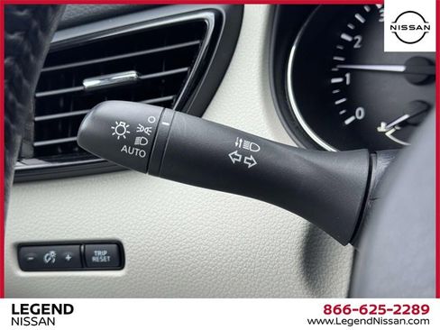 Certified 2021 Nissan Rogue Sport SL image 20