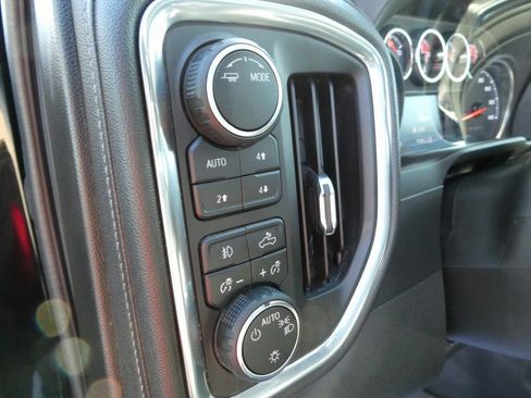 Used 2022 Chevrolet Silverado 1500 LT Trail Boss w/ Convenience Package II AWD/4WD image 24