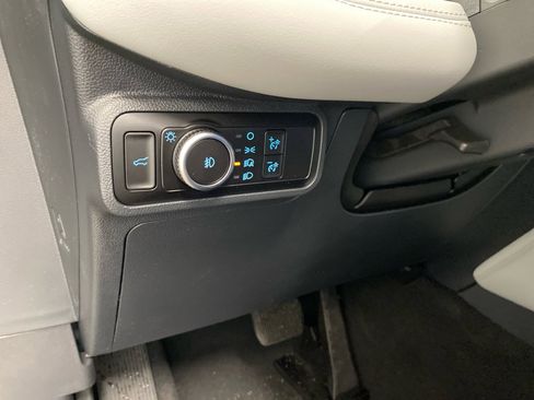 New 2026 Ford Explorer Platinum image 25