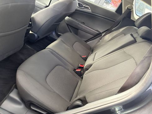 Used 2025 Kia Sportage LX FWD image 37