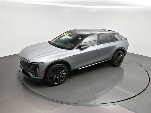 Used 2024 Cadillac Lyriq Sport w/ LPO, Floor Liner Package AWD/4WD image 39