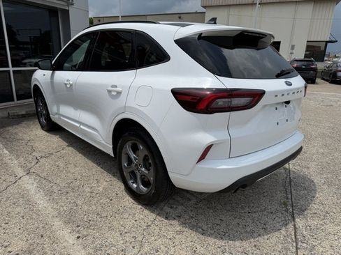 Used 2023 Ford Escape ST-Line AWD/4WD image 5
