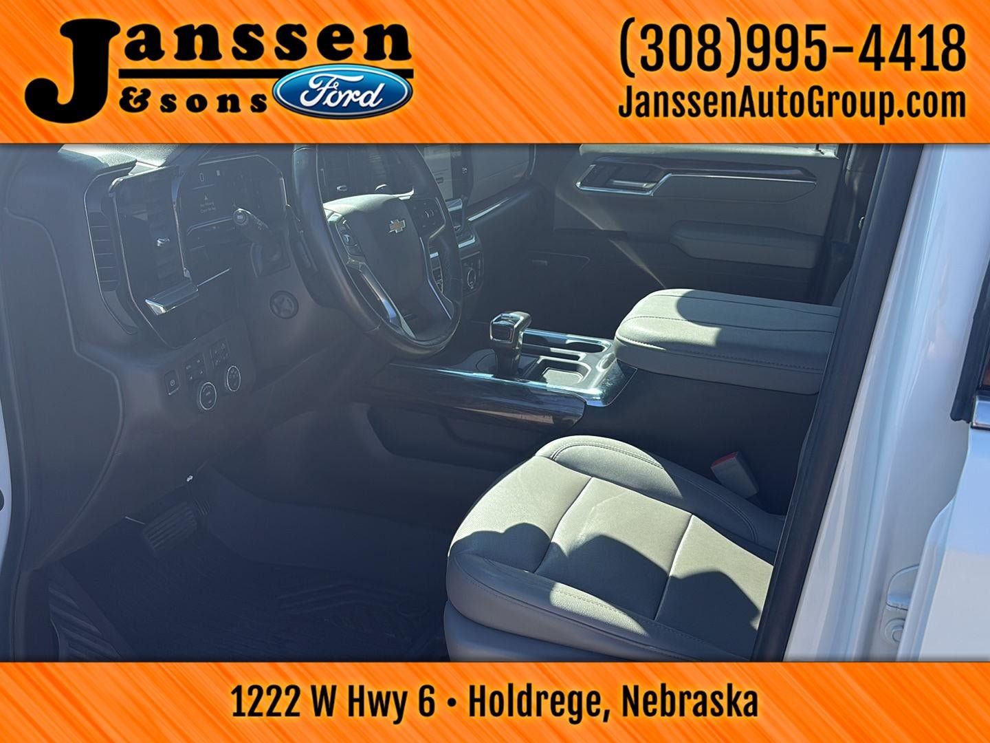 Used 2023 Chevrolet Silverado 1500 LTZ AWD/4WD image 14