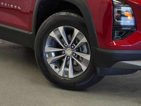 Certified 2025 Chevrolet Equinox LT w/ Safety and Technology Package AWD/4WD image 9
