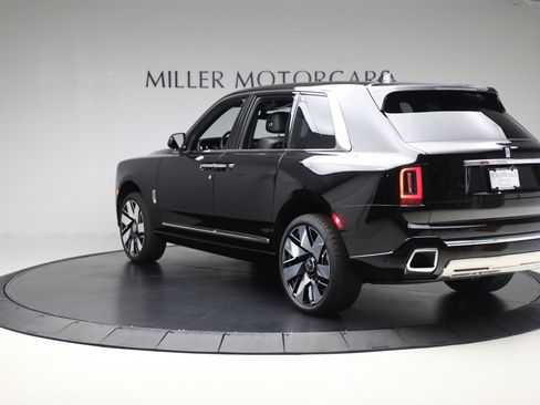 New 2026 Rolls-Royce Cullinan image 8