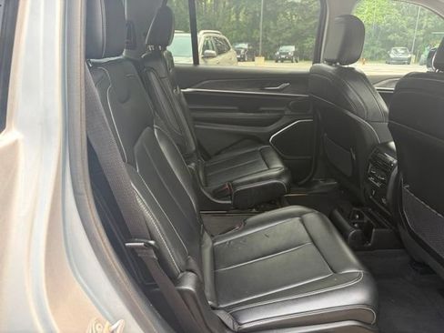 Used 2021 Jeep Grand Cherokee L Limited AWD/4WD image 31