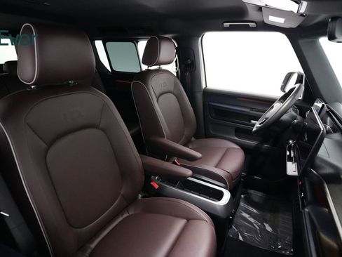 Used 2025 Volkswagen ID. Buzz Pro S image 23