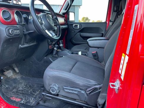 Used 2018 Jeep Wrangler Unlimited Rubicon w/ Steel Bumper Group image 10