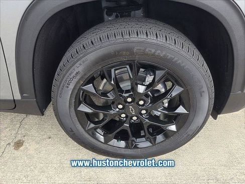 New 2026 Chevrolet Traverse LT w/ Midnight/Sport Edition FWD image 18