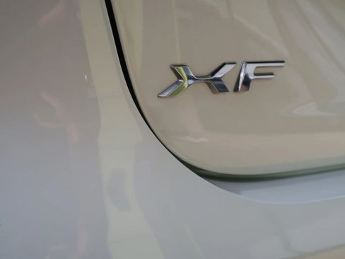 Used 2017 Jaguar XF Prestige image 53