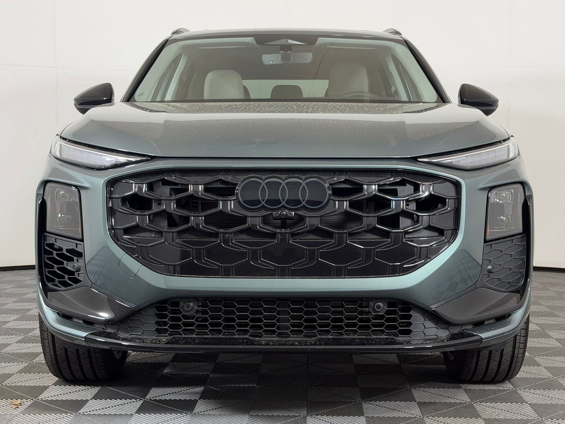 New 2026 Audi Q3 quattro 2.0T AWD/4WD image 6
