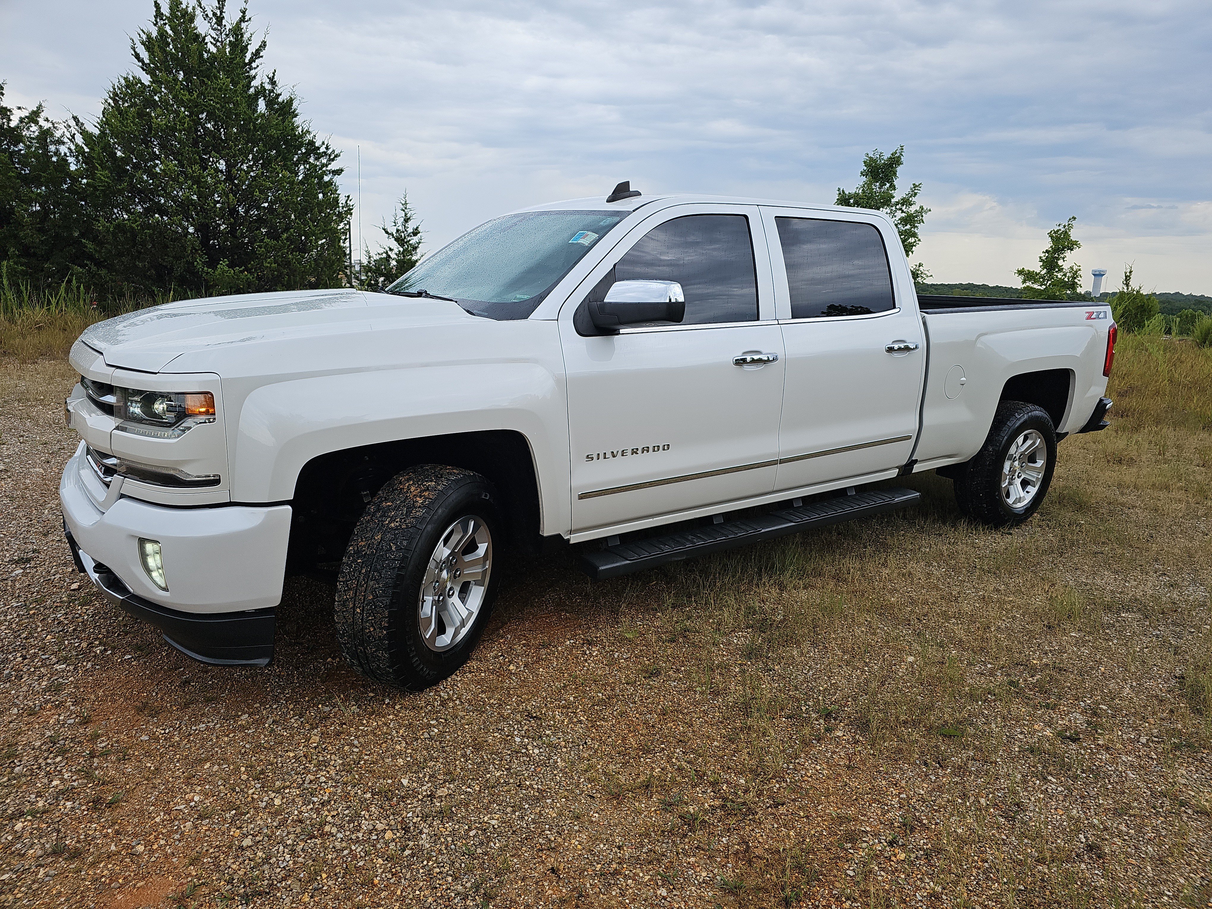 Used 2018 Chevrolet Silverado 1500 LTZ Z71 AWD/4WD image 8