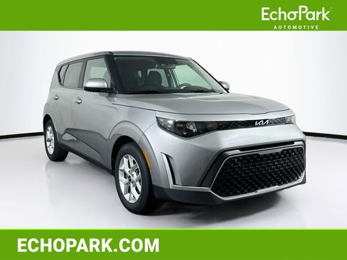Used 2024 Kia Soul LX w/ Option Group 015 FWD image 1