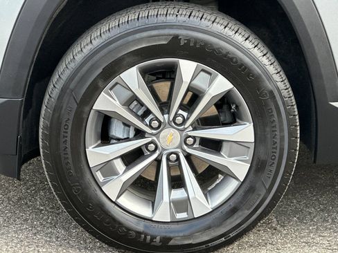 Certified 2026 Chevrolet Equinox LT FWD image 37
