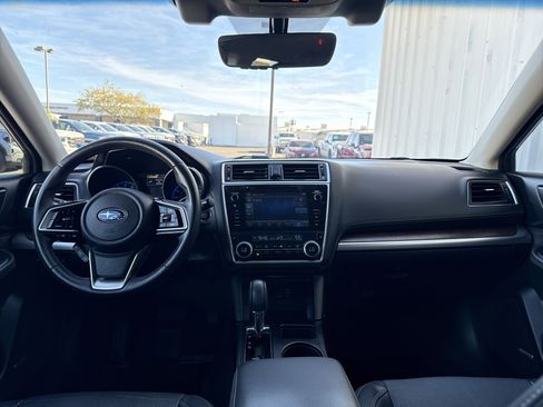 Used 2018 Subaru Outback 3.6R Limited image 24