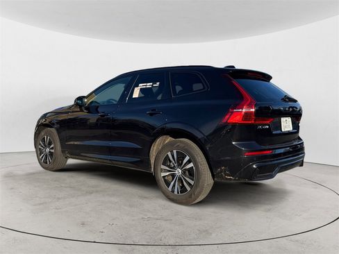 Certified 2025 Volvo XC60 B5 Core image 28