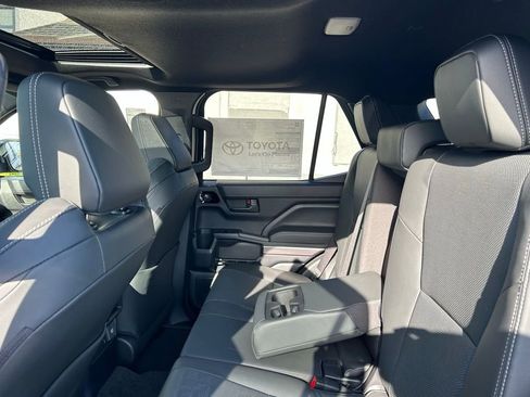 New 2026 Toyota 4Runner TRD Off-Road Premium AWD/4WD image 12