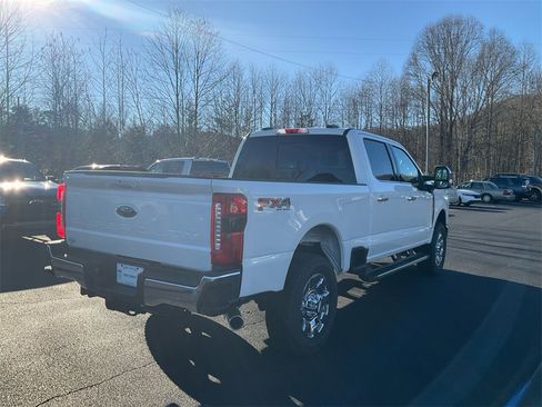 New 2026 Ford F250 Lariat w/ Chrome Package image 5