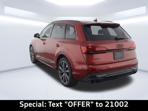 Certified 2023 Audi SQ7 Premium Plus w/ Executive Package image 3