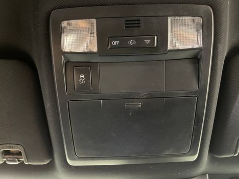 Used 2018 Toyota Tacoma TRD Sport RWD image 39