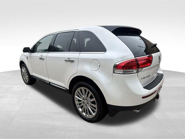 Used 2015 Lincoln MKX FWD w/ Equipment Group 102A image 7