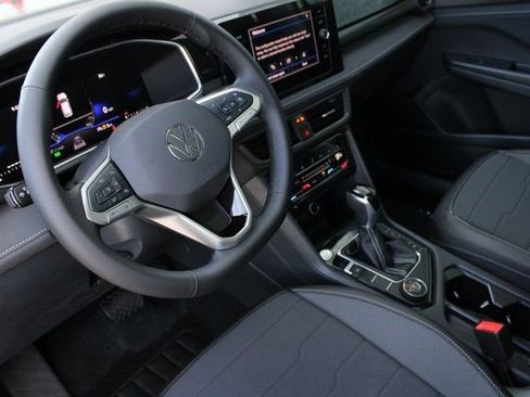 New 2025 Volkswagen Taos SE AWD/4WD image 2