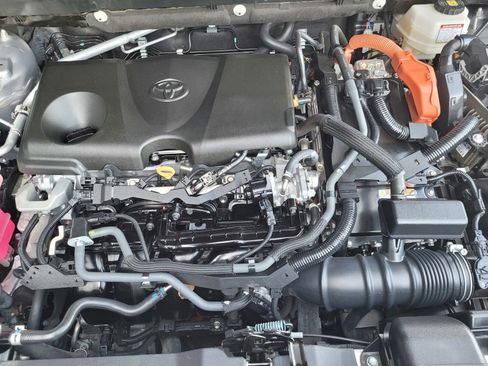 Used 2023 Toyota RAV4 LE AWD/4WD image 27