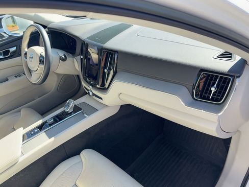 Used 2023 Volvo XC60 B5 Ultimate w/ Protection Package Premier image 31