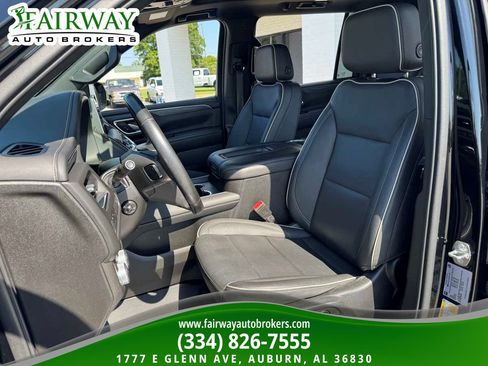 Used 2022 GMC Yukon XL SLT w/ SLT Premium Package AWD/4WD image 10
