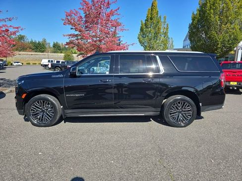 Certified 2021 Chevrolet Suburban High Country image 3