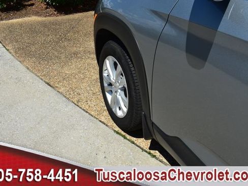 Used 2023 Chevrolet TrailBlazer LS FWD image 17