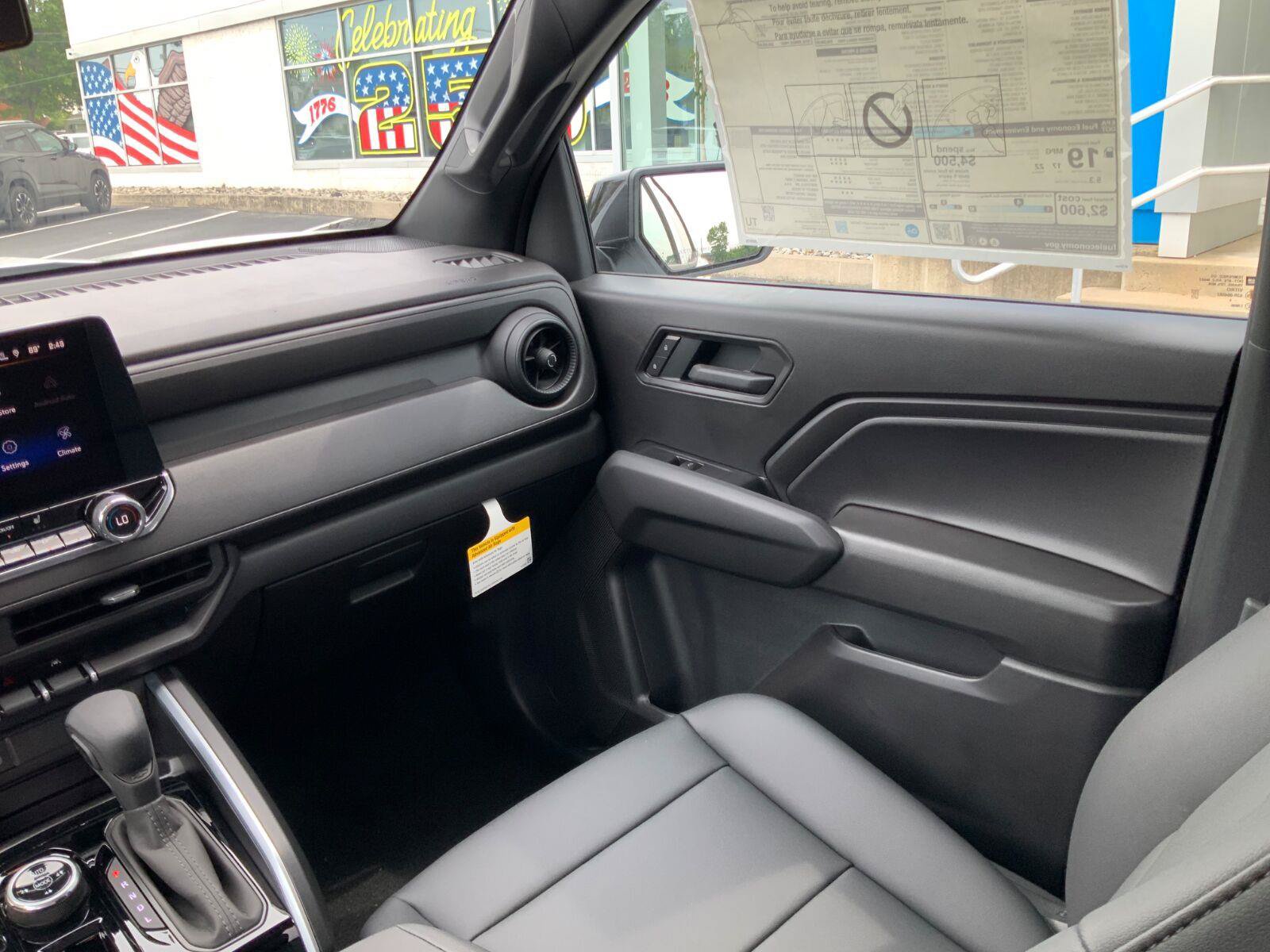 New 2026 Chevrolet Colorado Trail Boss AWD/4WD image 17