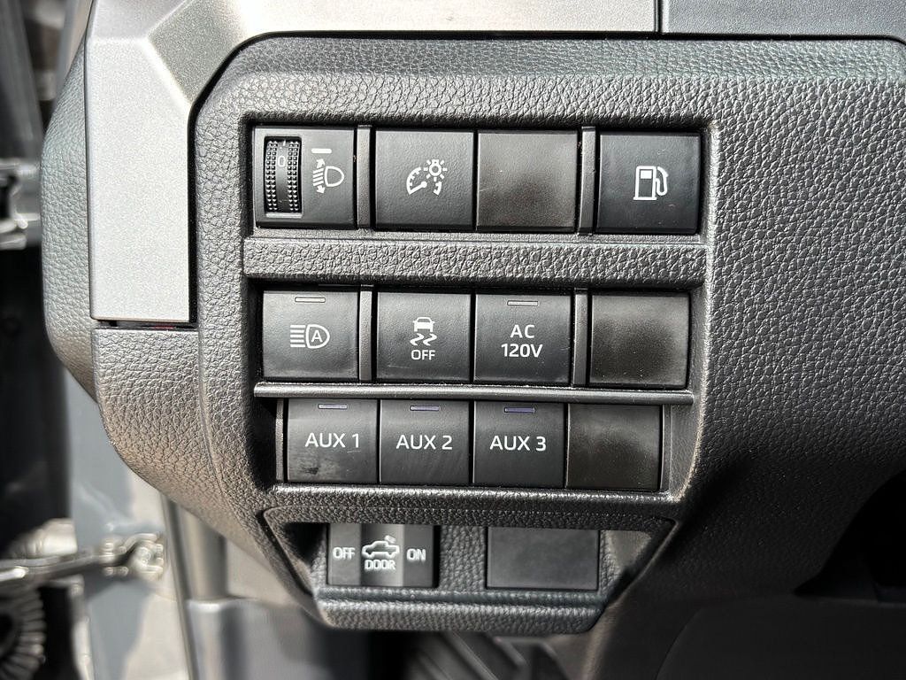 Certified 2025 Toyota Tacoma TRD Off-Road w/ TRD Off Road Upgrade Package AWD/4WD image 25