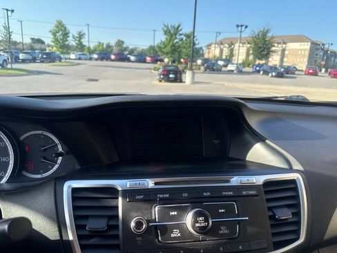 Used 2015 Honda Accord LX image 14
