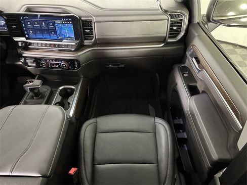 Used 2025 Chevrolet Silverado 1500 RST w/ Z71 Off-Road Package image 13