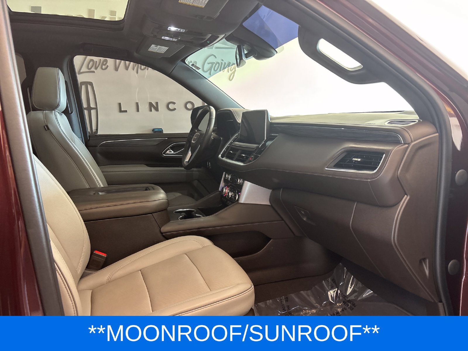 Used 2022 GMC Yukon SLT w/ SLT Premium Package AWD/4WD image 9