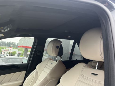 Used 2016 Mercedes-Benz GLE 63 AMG S image 19