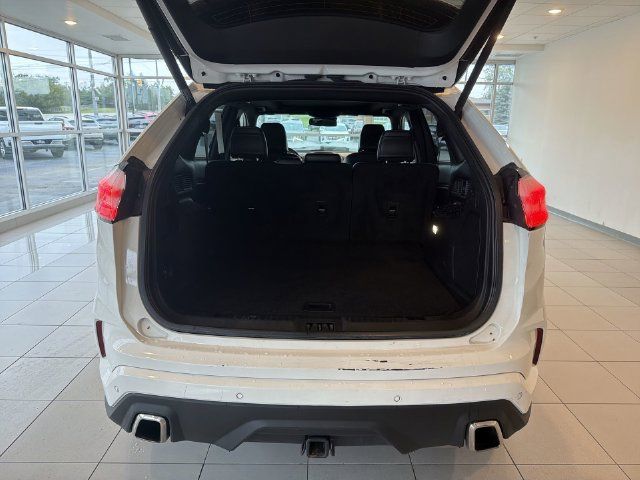 Used 2020 Ford Edge ST w/ Cold Weather Package AWD/4WD image 16