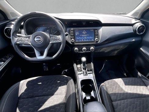 Used 2023 Nissan Kicks SV FWD image 16